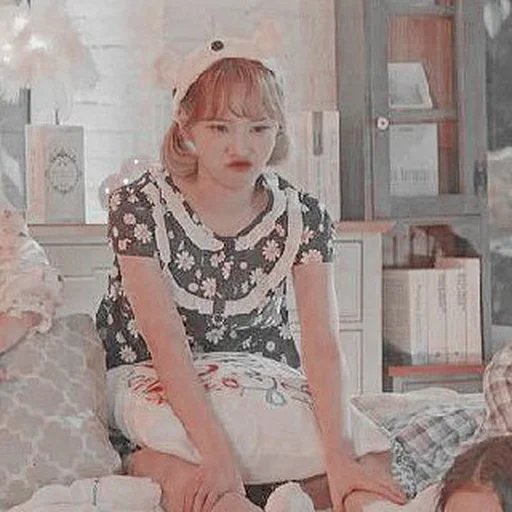 Эмодзи kim chaewon