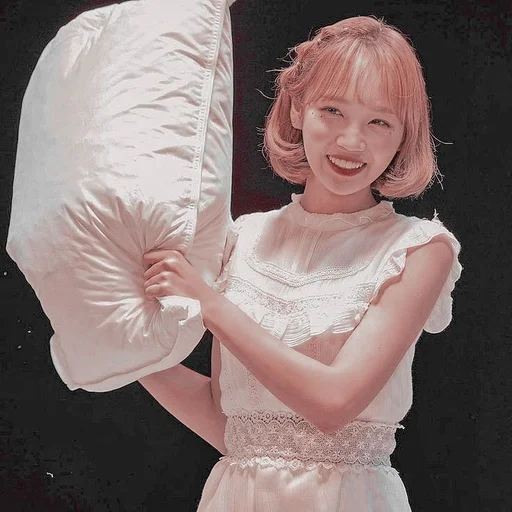 Эмодзи kim chaewon