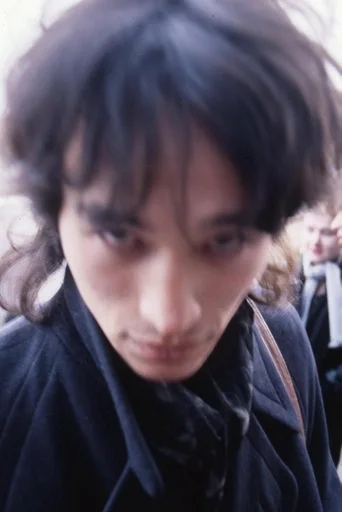 Эмодзи Виктор Цой