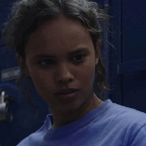 Эмодзи Alisha Boe