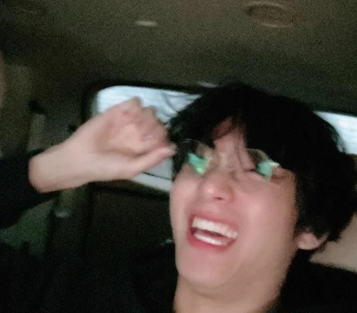 Эмодзи taehyung bts