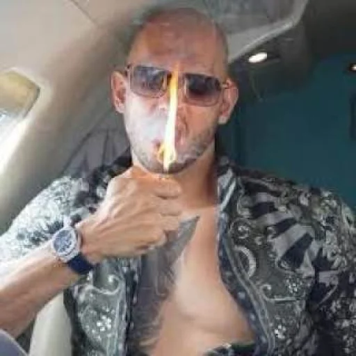 Эмодзи Andrew Tate