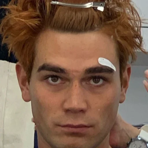 Эмодзи Archie KJ Apa