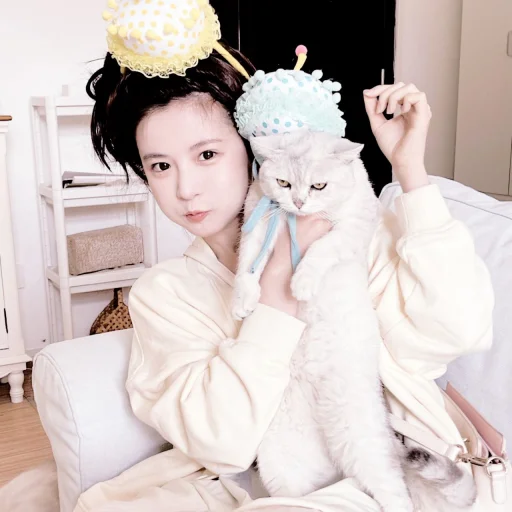 Эмодзи Чжао Лиин