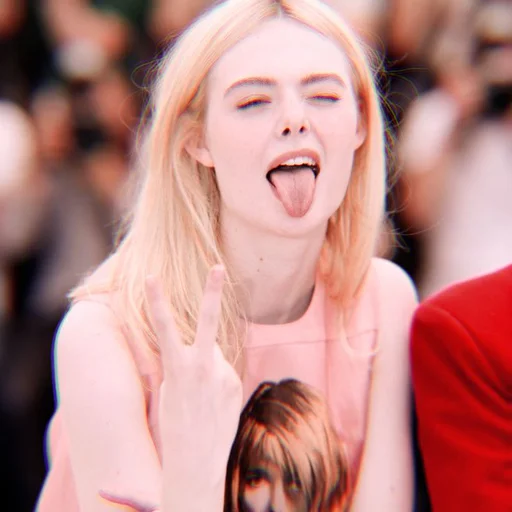 Эмодзи Эль Фаннинг