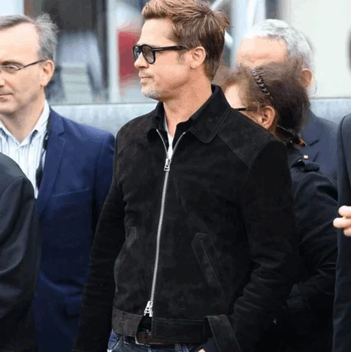 Эмодзи Brad Pitt