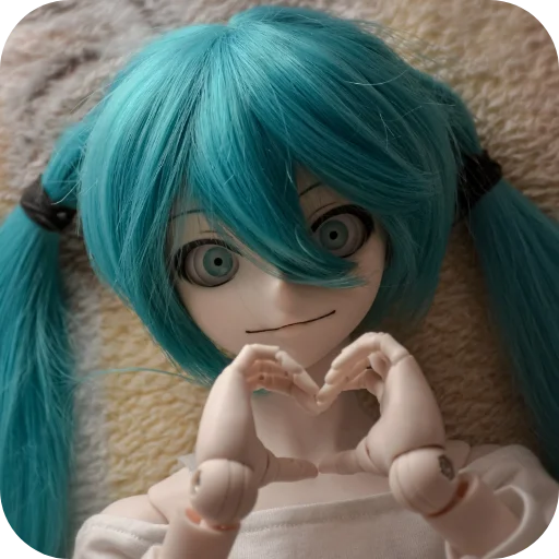 Эмодзи Creepy Miku Doll