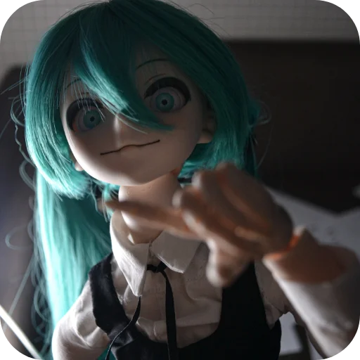 Эмодзи Creepy Miku Doll