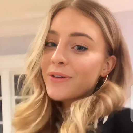 Эмодзи DAISY KEECH