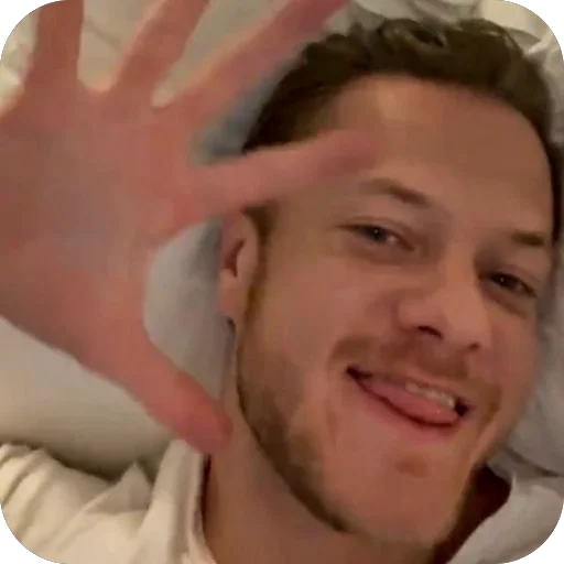 Эмодзи Daniel Reynolds