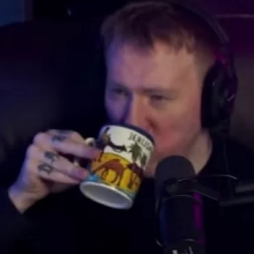 Эмодзи Данилка какашин