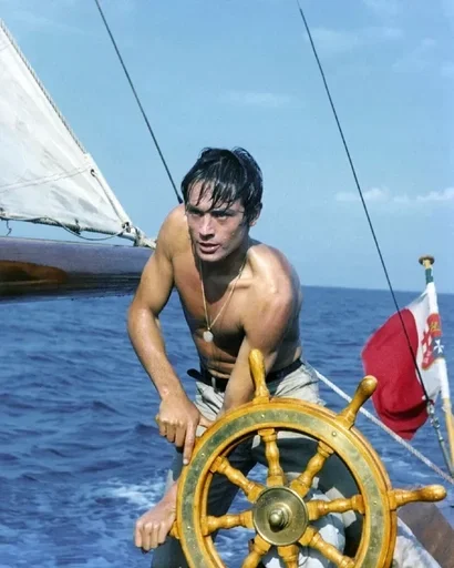 Эмодзи Alain Delon