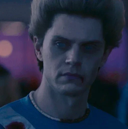 Эмодзи Evan Peters