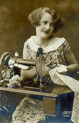 Эмодзи Feminism