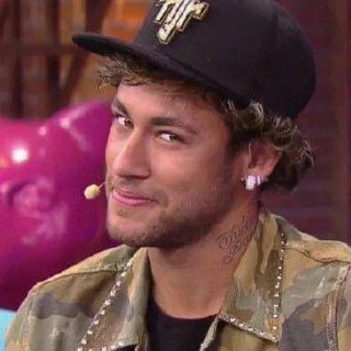 Эмодзи футбольчик