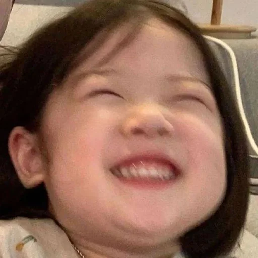 Эмодзи Забавная малышня