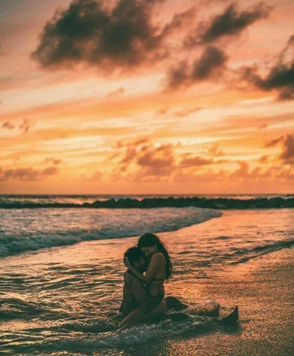 Эмодзи Girls Hot stories part 1