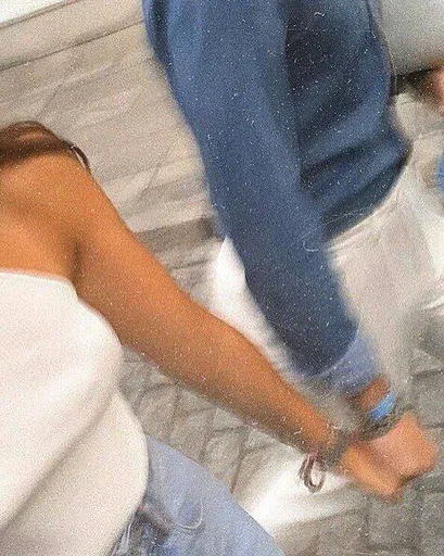 Эмодзи Girls Hot stories part 1