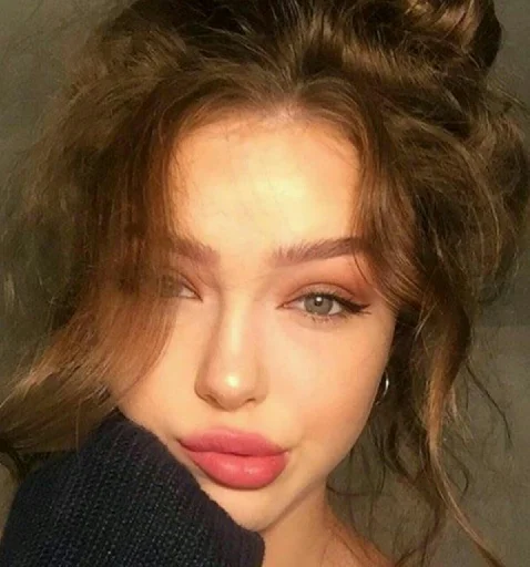 Эмодзи Girly