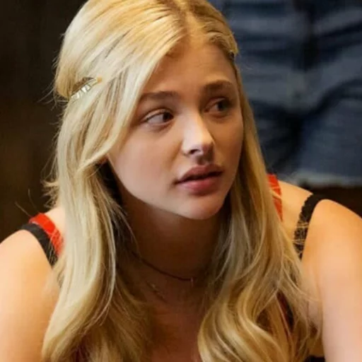 Эмодзи - Chloë Moretz 🥤