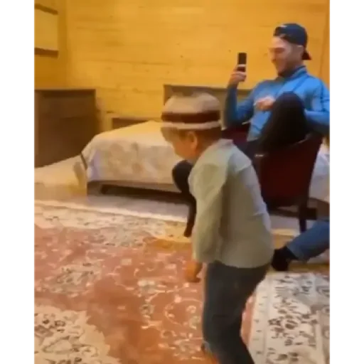 Эмодзи Хасбик