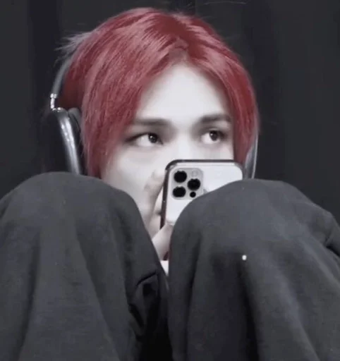 Эмодзи HYUNJIN