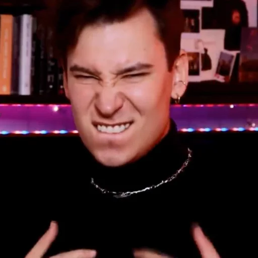 Эмодзи люблю энтони юлая