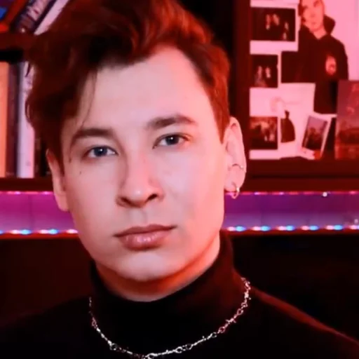 Эмодзи люблю энтони юлая