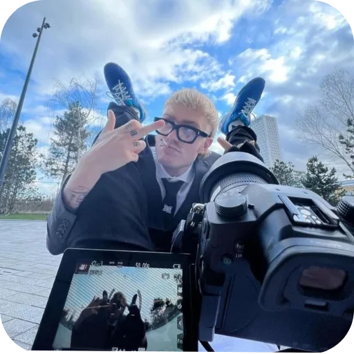 Эмодзи Joost Klein