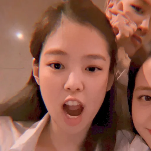 Эмодзи Jennie Blackpink