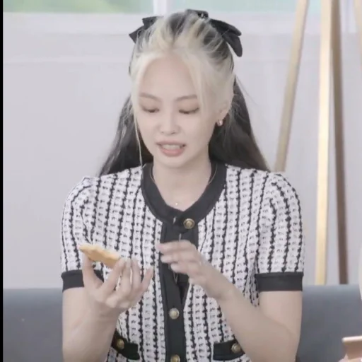 Эмодзи Jennie Blackpink