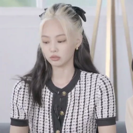 Эмодзи Jennie Blackpink