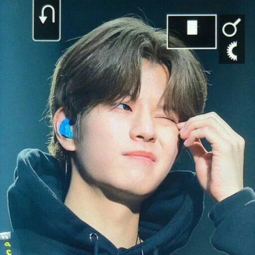 Эмодзи Jepon hier