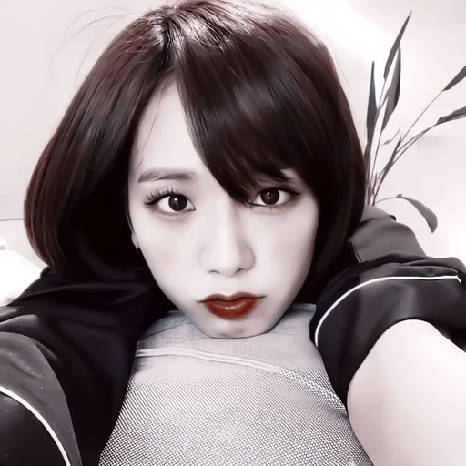 Эмодзи Miss Jisoo