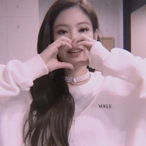 Эмодзи Jennie