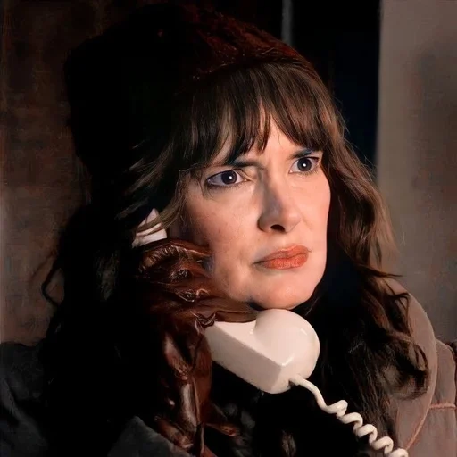 Эмодзи Очень странные дела