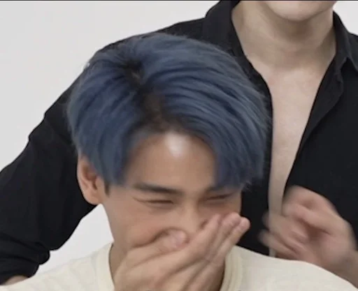 Эмодзи KinnPorsche The Series La Forte