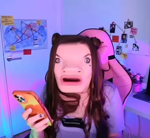 🤨