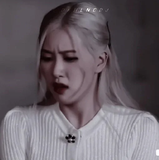 Эмодзи rose blackpink