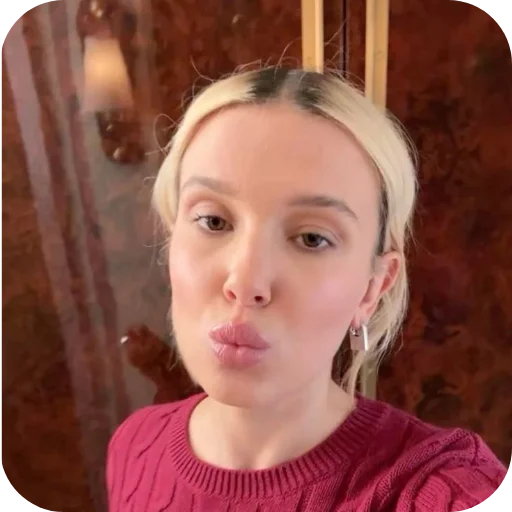 Эмодзи Милли Бобби Браун