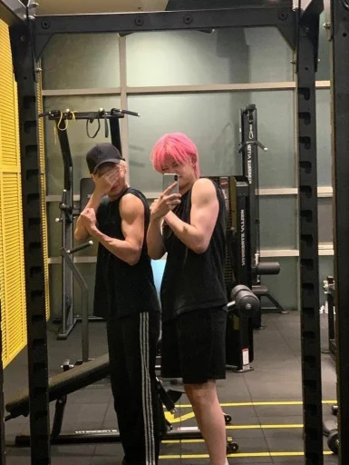 Эмодзи 💗هيوكاي ستان🐧