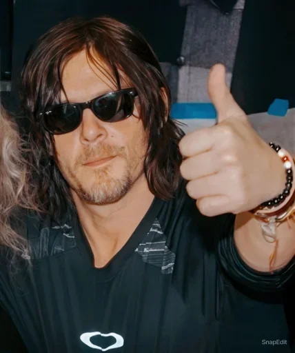 Эмодзи Norman Reedus