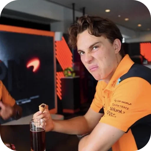 Эмодзи Oscar pastry loh