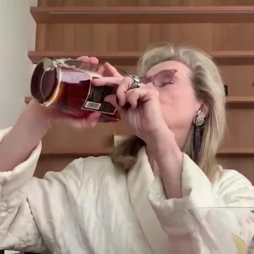 🍾