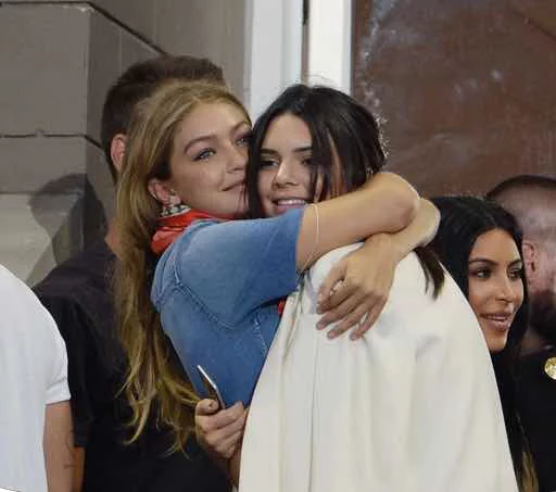 Эмодзи KJ da queen