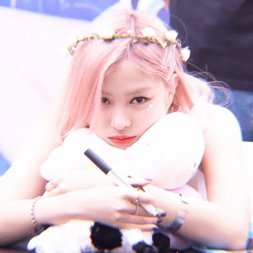 Эмодзи itzy ryujin