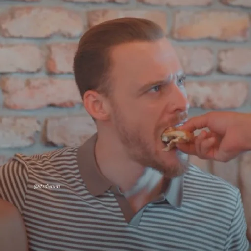 Эмодзи Radmila (постучись в мою дверь)