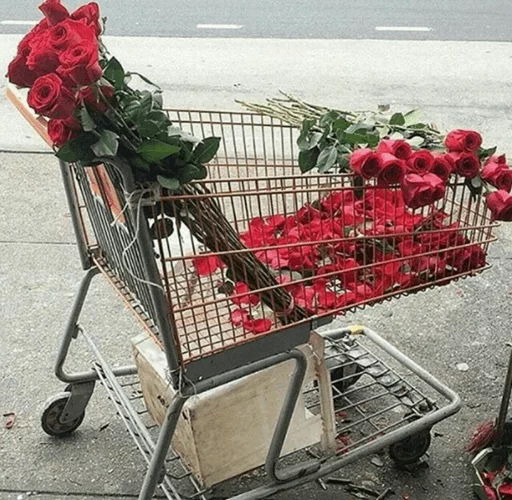 Эмодзи Rose 🌹