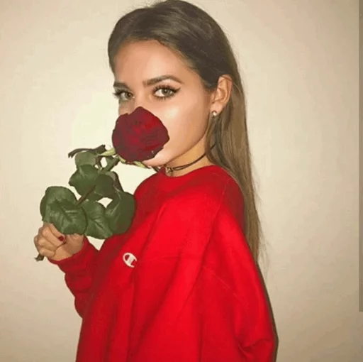 Эмодзи Rose 🌹