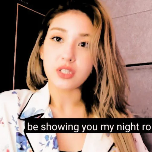 Эмодзи jeon somi